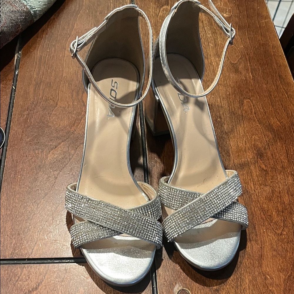 Soda Women's Glittering Silver Heels